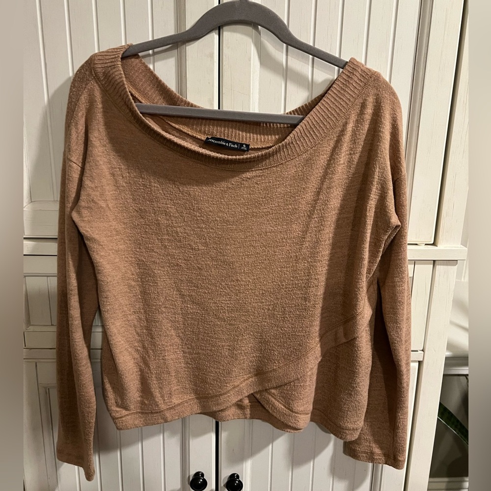 Abercrombie off shoulder sweater